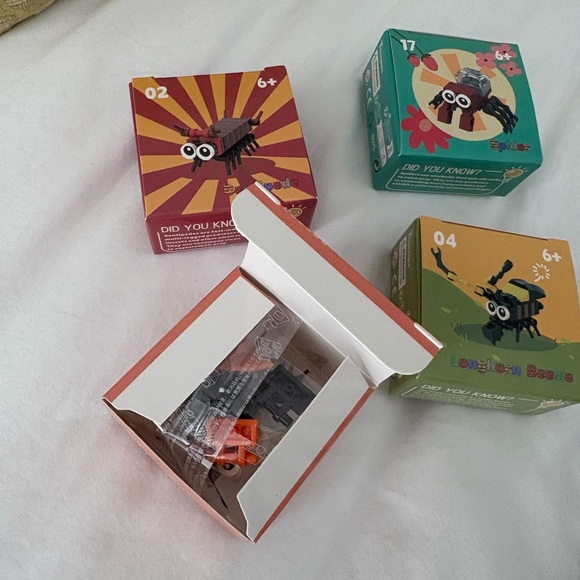 Colorful Insect Toy Set - Picture 2 of 2